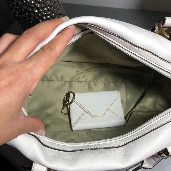 Nine west handbags - Picture 6 of 8